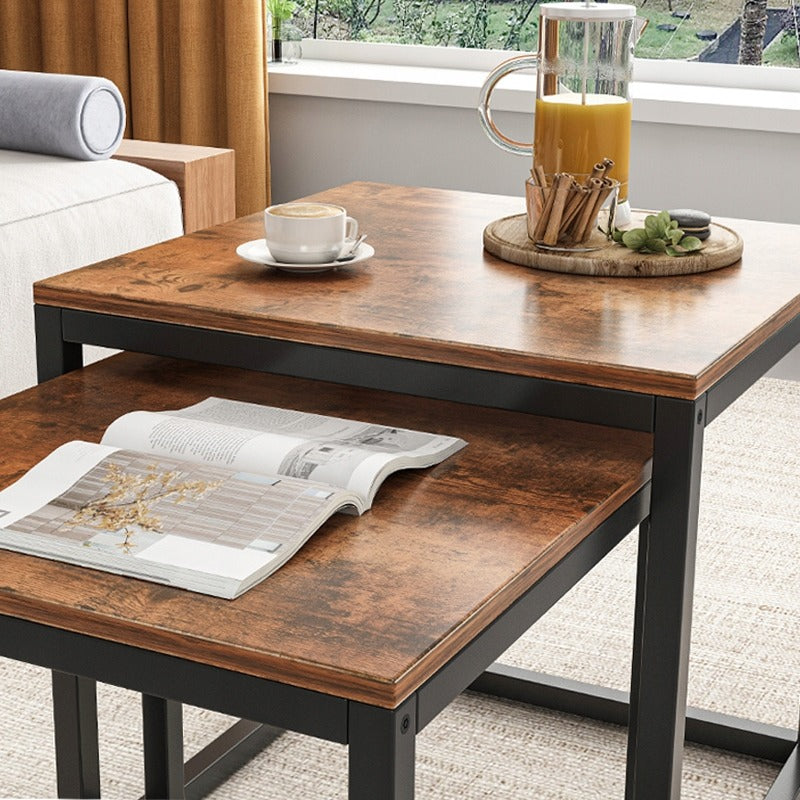 Ensemble de tables basses 2 en 1 – tables pliables carrées de style loft pour le salon.